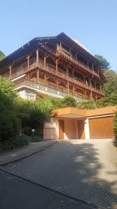 Und das ganze in bester lage: 2 Zimmer Wohnung Zu Vermieten Friesenbergstrasse 6 76530 Baden Baden Innenstadt Mapio Net