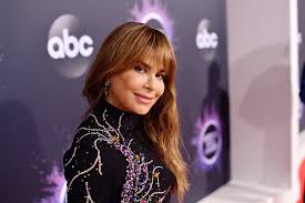 Abdul went on to direct choreography for janet jackson. Paula Abdul To Replace Luke Bryan On American Idol