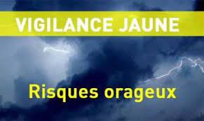 En bretagne, trois départements ont été placés en vigilance orange « orages ». Vigilance Jaune Orage Massoins Site Officiel