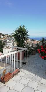 Sanremo Italy Nel 2020 Terrazza Panoramica Vacanze Camera Da Letto Matrimoniale