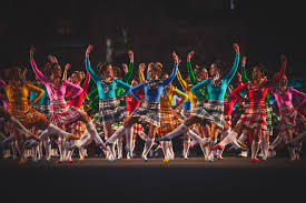 Mai 2018 um 14:55 uhr auf srf 1. The Royal Edinburgh Military Tattoo Don T Miss The Thrill Of Our 2017 Production Splash Of Tartan Bbc Scotland Will Be Broadcasting Our 2017 Performance At 7pm This Evening Edintattoo Splashoftartan Facebook