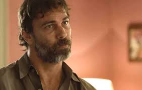 Amor de Mãe: Camila descobre que Lurdes vendeu a casa