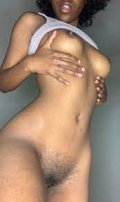 rare black girl here ✌🏾 : r Nudes