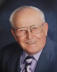 Stanley Holoubek Obituary 2023