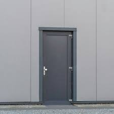 Nebentüren sind immer sehr praktisch, wenn sie schnell gegenstände aus der garage holen möchten, ohne das tor öffnen zu wollen. Nebeneingangstur Aluminium Preise Ermitteln Gunstig Bestellen