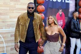 Lebron James là lý do khiến vợ anh phải chiến đấu chống lại những người phụ nữ khác để tự vệ | Marca