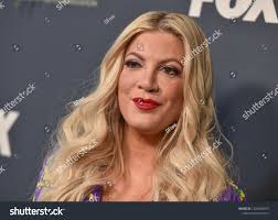 457 Actress Tori Spelling Images, Stock Photos, 3D objects, & Vectors