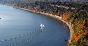 Table Rock Lake Branson Mo Travel Missouri Usa Multicityworldtravel Com We Cover The World Over 220 Countries 26 Langua Free Travel Places To Travel Trip