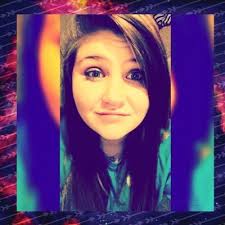 Iris Carlson (@iris_carlson_xo)