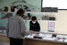 They deliver in and around the los angeles area, but to know for certain if they deliver to your area, type we've talked about a few weed delivery services as well as websites and apps that help you find dispensaries and help you find the strains that can. What It S Like To Get Weed Delivered To Your Door During The Pandemic