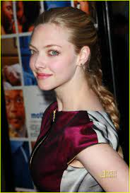 Amanda Seyfried's Dress: Two Faced!: Photo 2444125 