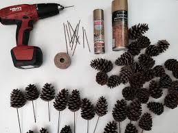 Guirlande de pomme de pin: Une Guirlande De Pommes De Pin Pour Noel Diy On Sunday Mornings