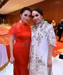 Nur ruhainies adalah adik kepada pelakon nur risteena munim. Mstar Online Macam Adik Beradik Ruhainies Dengan Nora Facebook