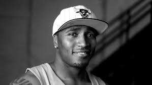 Stevie Baggs Jr tackles Blount NFL