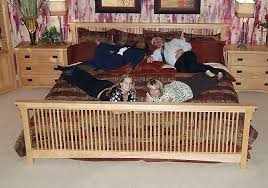 Http Ww1 Prweb Com Prfiles 2008 07 15 227823 Alaskankingpeople Jpg 9 X9 Love It King Bed Mattress Alaskan King Bed King Mattress