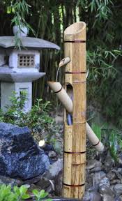 Pigeons like it too so i thought a shishi odoshi (japanese for scaredeer) could be a great solution to keep them away. Shishi Odoshi Wasserspiele Gartenartikel Deko Bambus Bambus Kultur