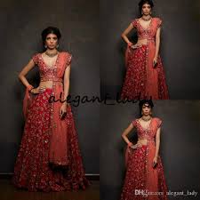Weitere ideen zu indische brautkleider, braut, frisur hochzeit. Grosshandel Chic Zwei Teile Indische Brautkleider 2019 Kurzarm V Ausschnitt Glanzende Spitze Applikationen Kristall Perlen Burg Kirche Garten Brautkleider Von Alegant Lady 188 49 Auf De Dhgate Com Dhgate