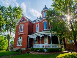 Location near to the nashville sounds baseball stadium, and just across and down river from the new oracle campus! Nashville S Best Historical Homes