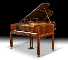It was built in copenhagen in 1951 by the small maufacturer andreas christensen, the same maker who commissioned the remarkable ph piano (offered elsewhere on our site) in the early 1930s. Christensen 3 Bc Period Piano Company