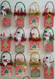 Christmas Ornament Hangers Box Ornament Retro Style Vintage Christmas Crafts Diy Christmas Ornaments Diy Christmas Garland