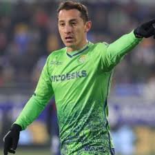 Juega como centrocampista y su actual equipo es el real betis balompié de la primera división de españa. El Real Betis Considera A Andres Guardado Un Gran Lider Soy Futbol