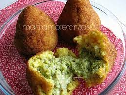 Arancini al pistacchio ricetta siciliana. Arancine Al Pistacchio Mani Amore E Fantasia Blog Cibo Siciliano Ricette Pistacchio