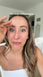 Pedestrian Bridge Metlife Xavh Bryan