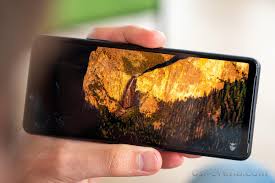 The xperia xa2 ultra on the left, the galaxy a7 (2018) on the right Sony Xperia 10 Iii Review Lab Tests Display Battery Life Charging Speed Speaker