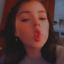 Why are paw prints not appearing in other realms after completing Toy Story  quest in Disney Dreamlight Valley?