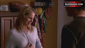 Julie Benz Nipples Through Dress – Dexter (0:32) | NudeBase.com