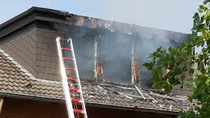 Hochhäuser, aber auch niedrige mehrfamilienhäuser prägen die architektur im osnabrücker stadtteil atter. Schwere Verbrennungen Mann Bei Wohnungsbrand In Osnabruck Schwer Verletzt