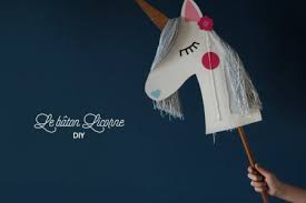Fabriquer Tete De Licorne A Chevaucher Tuto Diy Facile En 2020 Tete De Licorne Anniversaire Licorne Fleur En Papier Facile