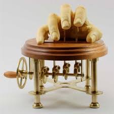 Epingle Par Ping Lan Sur Cabinet De Curiosites Bois Sculpture Bois Jeux En Bois