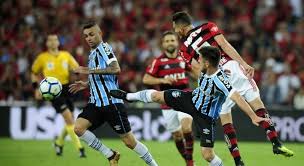 Acompanhe as notícias do flamengo no ge.globo, últimas notícias, resultados e próximos jogos. Flamengo Vence Gremio E Avanca A Semifinal Da Copa Do Brasil Esportes R7 Futebol