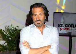 Arath de la torre nacido en cancún, quintana roo, méxico el 20 de marzo de 1975. Arath De La Torre Revela Que Recibio Amenazas De Secuestro Por Participar En Este Programa La Opinion