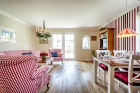 Undine, eine schöne, aber kalte meerjungfrau kann erst durch die liebe eines irdischen mannes gefühle und eine seele bekommen. Ferienhauser Und Ferienwohnungen Westerland Seite 5 7