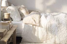 If you have a soft bed, or an hourglass figure, place a pillow under the waist to support the midriff and back. 17 Ways To Make Your Bed The Coziest Place On Earth