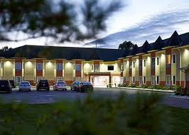 Located in the heart of historic southampton village, the southampton inn is a welcome respite from bustling city life. Quality Inn Hotel In Southampton On