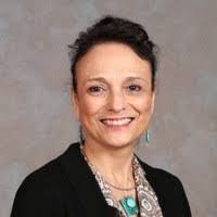 Dee Wolfe's Instagram, Twitter & Facebook