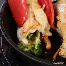 Guía práctica con recetas para aprender a comprar, conservar y cocinar legumbres. Rollitos De Pollo En Salsa De Poblano Receta Maneras De Cocinar Pollo Kiwilimon Recetas Comida Recetas De Comida Faciles