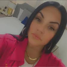 Denise Garay's Instagram, Twitter & Facebook