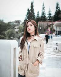 Kumpulan background quotes foto cewek cantik, assalamualaikum balik lagi dengan gua cuy di channel si garetek gua. Pin Oleh Fnn Di Amelia Yusana Gaya Hijab Wanita Cantik Wanita