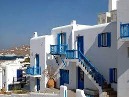 Bodrum'un beyaz boyalarıyla dikkat çeken iki katlı evlerini bilmeyen yoktur. Akdeniz Dekorasyonun Sirri