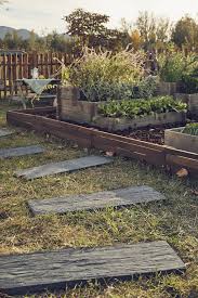 Un Jardin Potager Convivial Et Responsable Carre Potager Terrasse Jardin Et Jardins En Bois