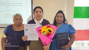 La Universidad Intercultural Maya de Quintana Roo felicita cordialmente a  la nueva Ingeniera en Tecnologías de Información y Comunicación, Estrella  Berenice Bermon Poot, por la aprobación unánime de su trabajo de titulación,