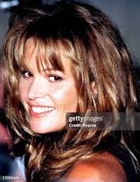 134 Elle Macpherson 1990 Stock Photos, High-Res Pictures, and Images
