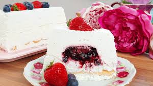 Prăjitură cu brânză dulce și cacao, foarte aromată si gustoasă! Prajitura Fara Coacere Cu Iaurt Si Fructe De Padure Prajitura Cu Iaurt Grecesc Si Piscoturi Youtube