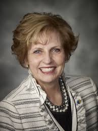 Patricia Amos's Instagram, Twitter & Facebook