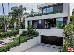 1411 Woodruff Ave Los Angeles Ca 90024 5 Beds 5 5 Baths Small House Exteriors Modern House Exterior House Architecture Design