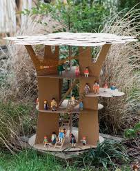 Comment Epater Ses Enfants Cabane En Carton Maison De Poupee En Carton Et Arbre En Carton